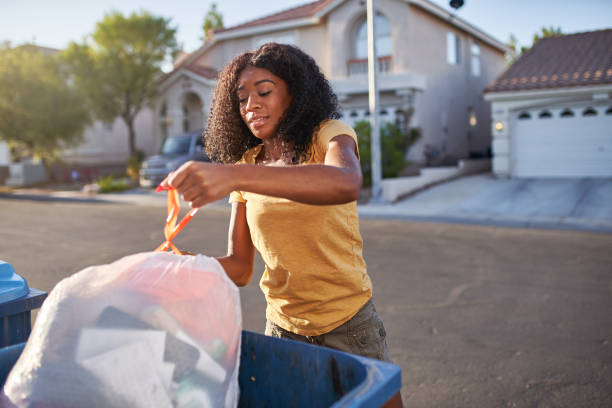 Best Construction Debris Removal  in Yutan, NE